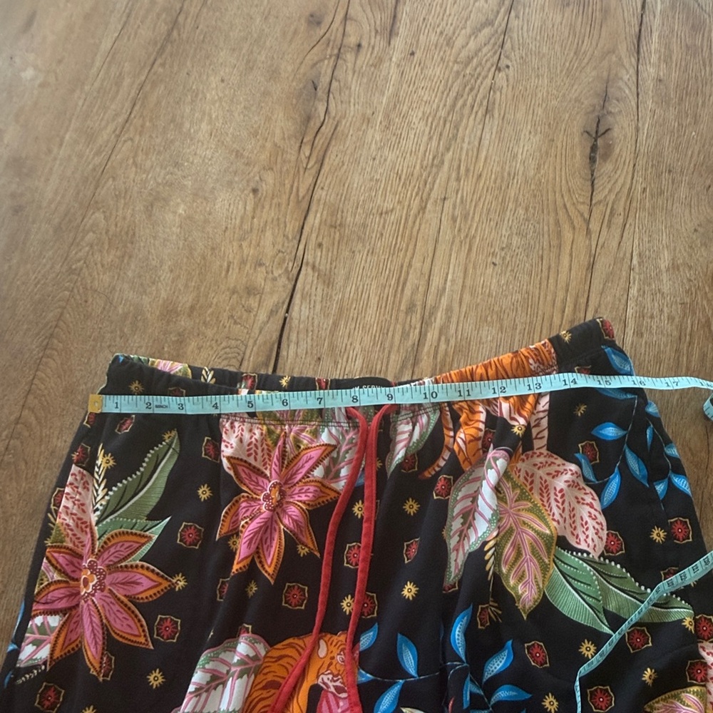 Room Service Tiger Floral Pajama Set XL - Picture 8 of 9